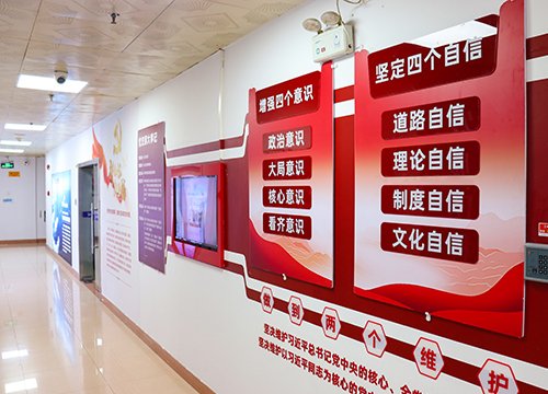 强化标杆引领，推进阵地建设